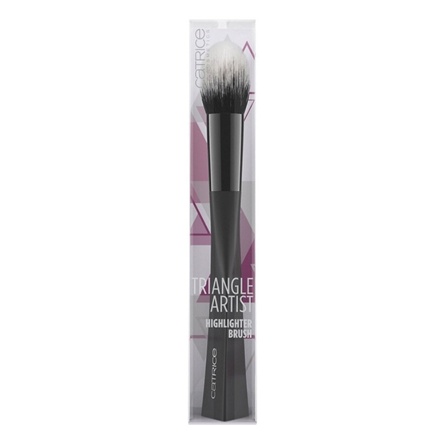 Catrice Catrice Triangle Highlighting Brush 010 1 Pcs