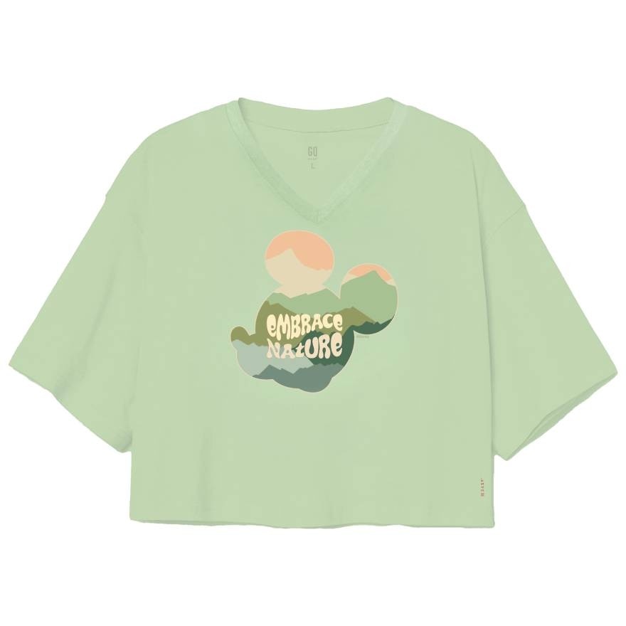 จีคิว เสื้อยืด ดิสนีย์ เอมเบรส มิกกี้ วีครอป สีเขียว ไซส์ M
