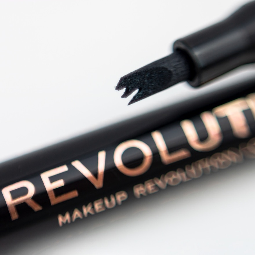 Makeup Revolution Relove Micro Blade Brow Pencil 0.1g. Brown