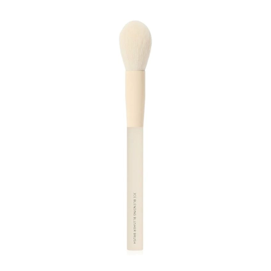 3CE Blending Blusher Brush 1pcs.