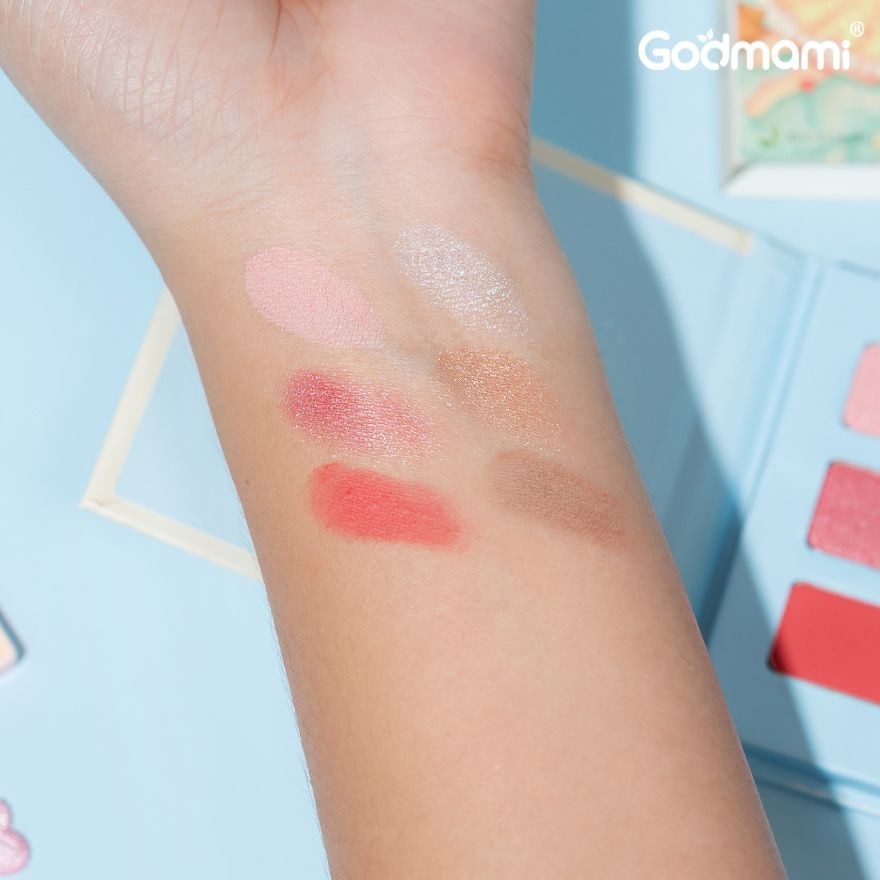 Godmami Mild First Eyeshadow Palette 9g. Fairy Godmother