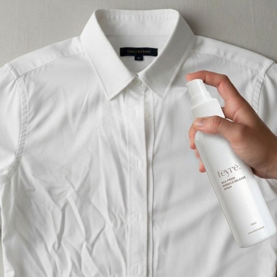 เฟียเร่ สเปรย์ฉีดลูบผ้าเรียบ 100มล. สูตรอ่อนโยนพิเศษ